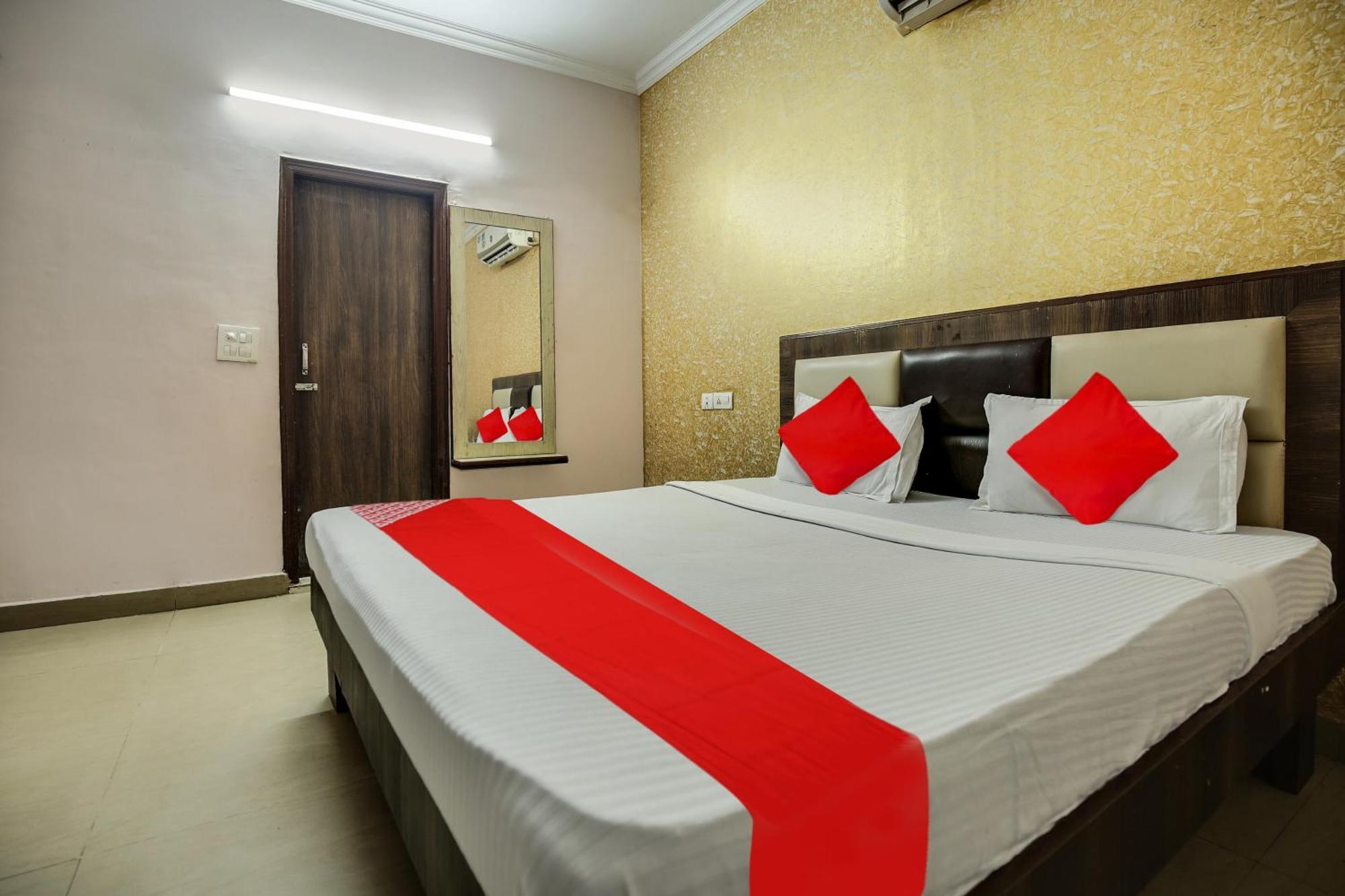 Hotel O Royal Mohali Exterior photo